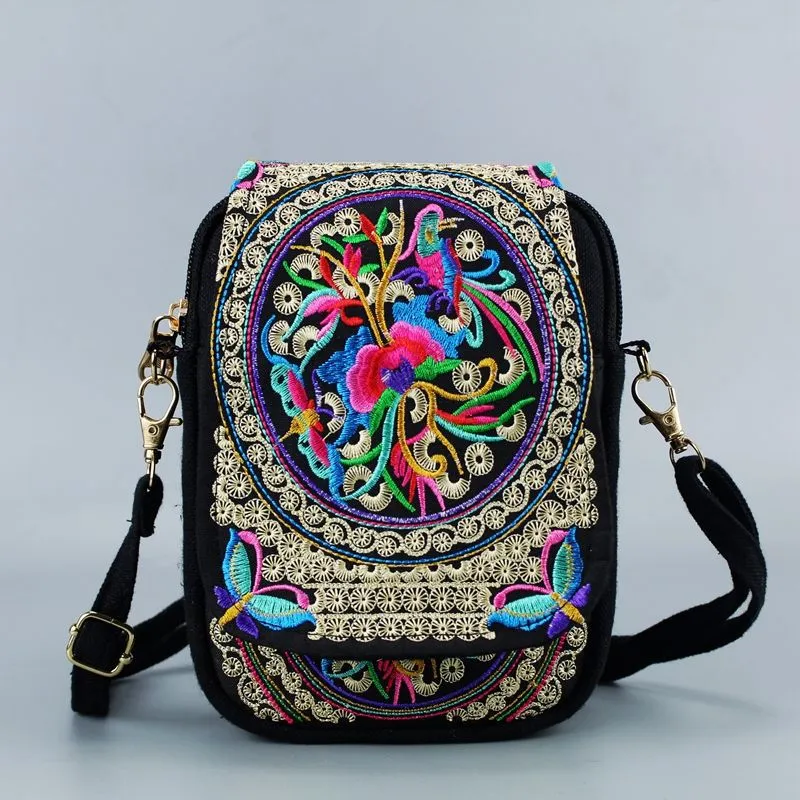 Antique double-sided embroidered crossbody bag (Global)